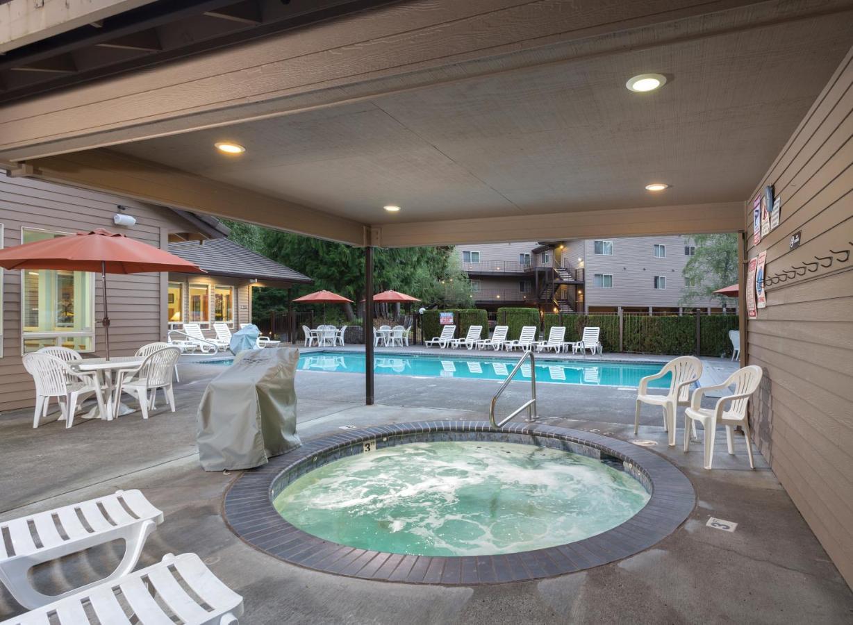 Whispering Woods Resort Welches 外观 照片
